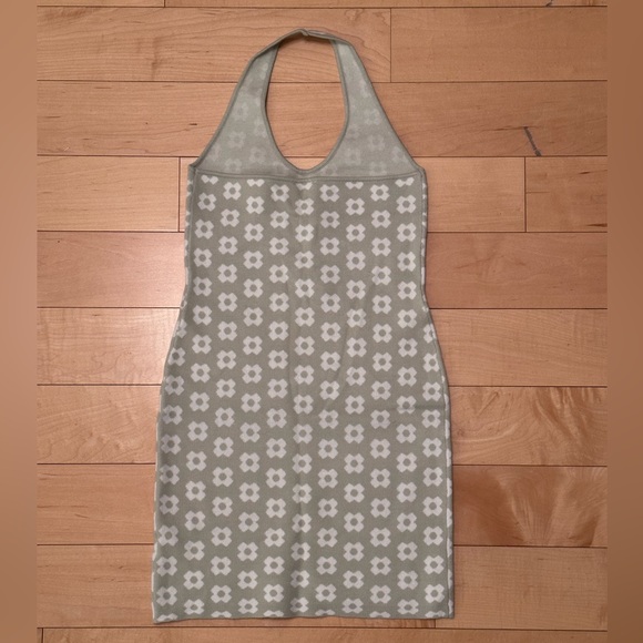 Princess Polly halter dress - Picture 2 of 2